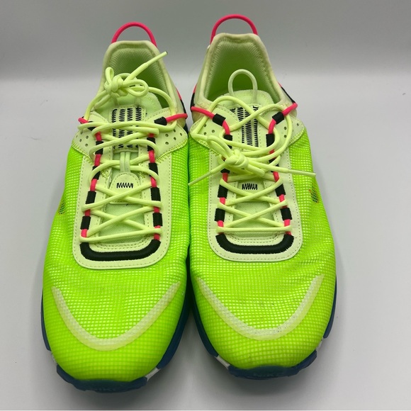 Nike React Live PRM Mens 12 Running Trainers CZ9081 Sneakers Shoes in box N. 354 - Picture 4 of 15